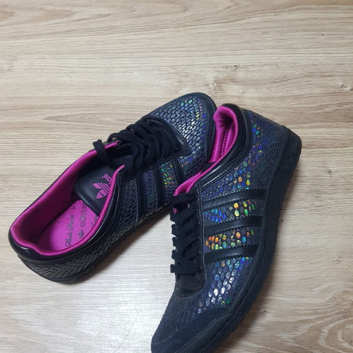 Adidas Sleek Series Sports Shoes Size 36 2/3 Like New