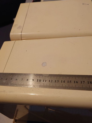 Philips floor speakers used without plug