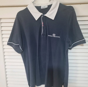 Εξαιρετικό μπλουζακι polo κοντομάνικο της Sergio Tacchini