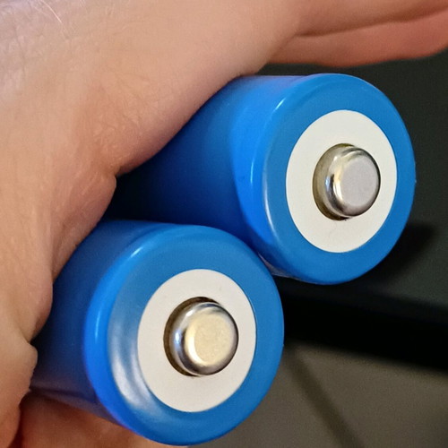 Rechargeable 18650 Li-ion Batteries 1200mAh 3.7V 2pcs unused