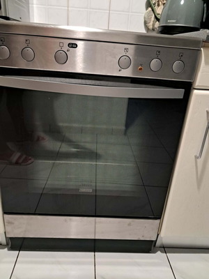 Zanussi kitchen oven