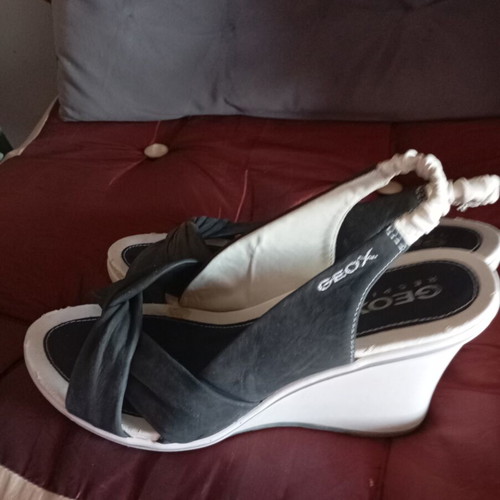 Geox women's sandals size 39 used, gray, platform style