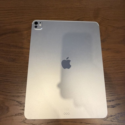 iPad Pro M5 13 with Magic Apple Keyboard, Apple Pencil Pro, Nomad folio case, tempered glass