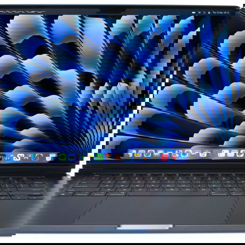 Запечатан Apple MacBook Air 15" (2023) 15.3" (M2-8-ядрен/8GB/256GB SSD/10-ядрен GPU) GR клавиатура