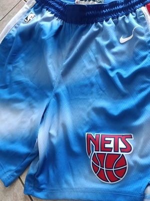 New Jersey Nets Hardwood Classics Swingman shorts like new, authentic