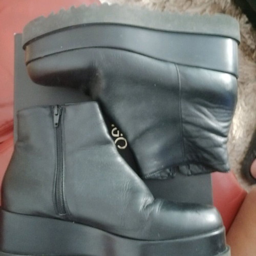 Feng Shoe leather ankle boots like new, size 38, black