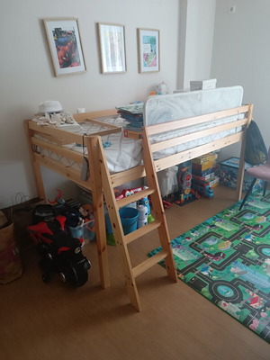 Loft bed like new without mattress