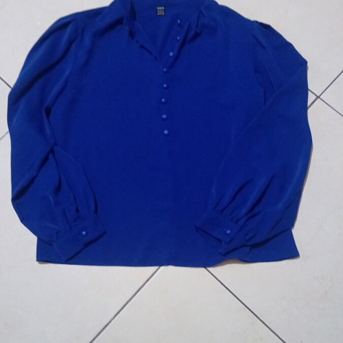 Blouse size L blue like new