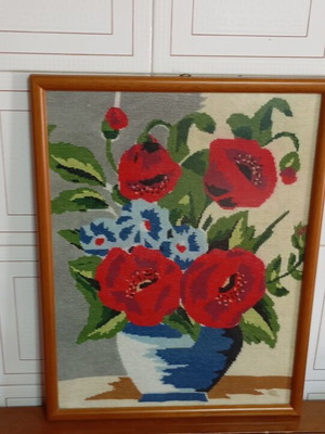 Embroidered frame with poppies new