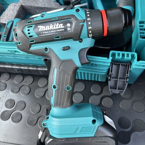 Makita brushless tool set with 4 tools and 3 batteries