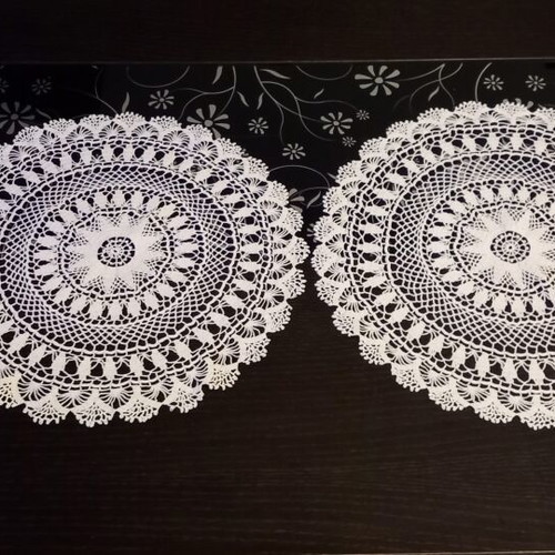 Handmade crochet doilies like new, set of 2