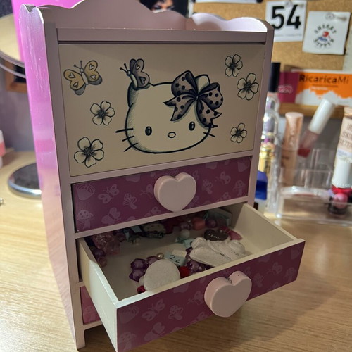 Sanrio Hello Kitty Jewelry Box like new, pink with mirror