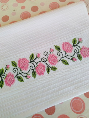 Hand-embroidered kitchen towel, 100% cotton