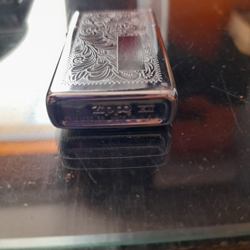Zippo Venetian Slim Lighter like new, silver floral design