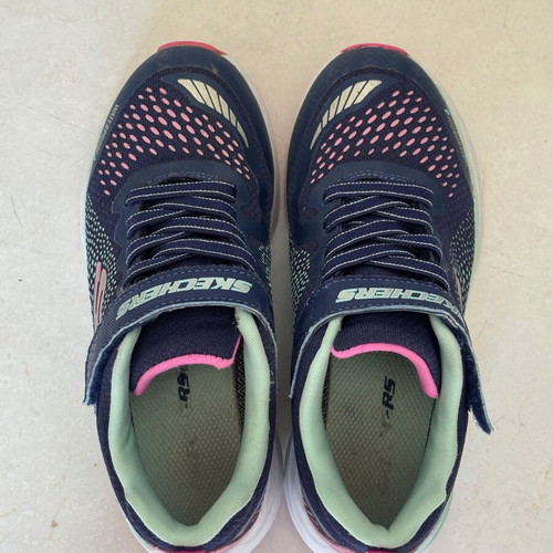 Skechers Max Advance Waterproof Kids' Trainers EU 31, navy pink