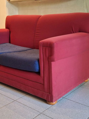 Two-Seater Sofa like new, classic style, fabric, 150x80 cm