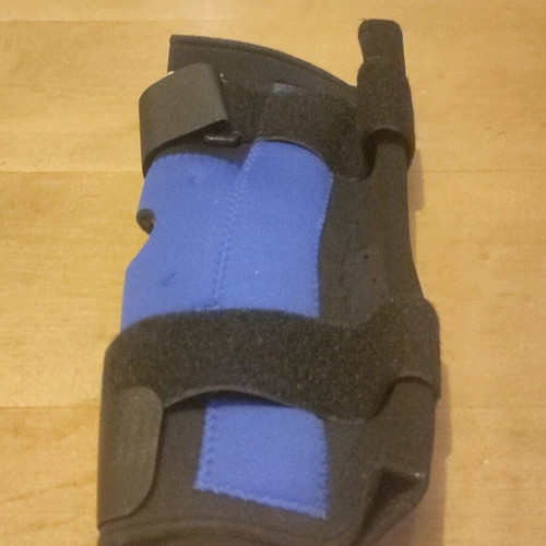 Ortholand Object 415 elastic knee brace with hole and stays, like new, size medium