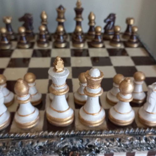 Decorative chess new with wooden box and liquid glass coating