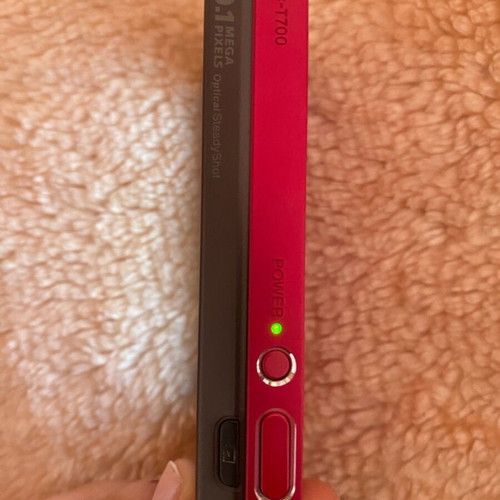 Cyber-shot DSC-T700 camera pink like new with Carl Zeiss lens