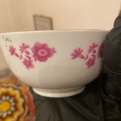 Porcelain bowls used, set of 6 with pink flowers and gold detail