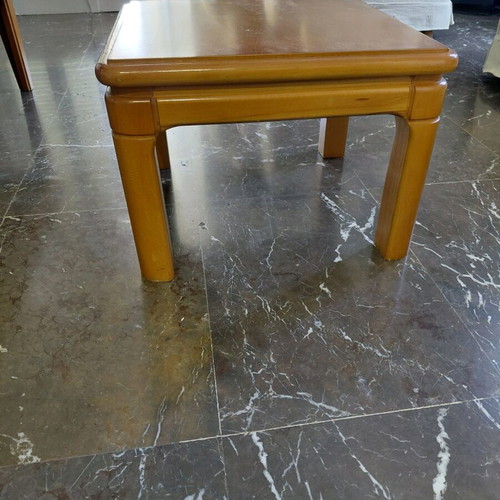 Coffee table like new auxiliary