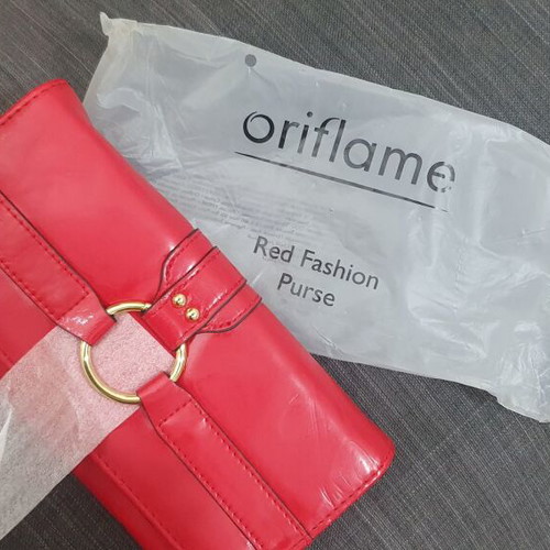 Oriflame Red Fashion rectangular wallet with gold ring