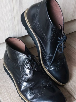 Beneto Maretti Oxford shoes size 42.5 like new, black