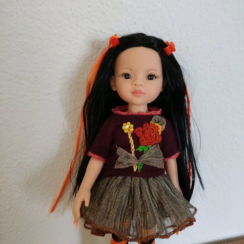 Paola Reina Liu doll new, never played with