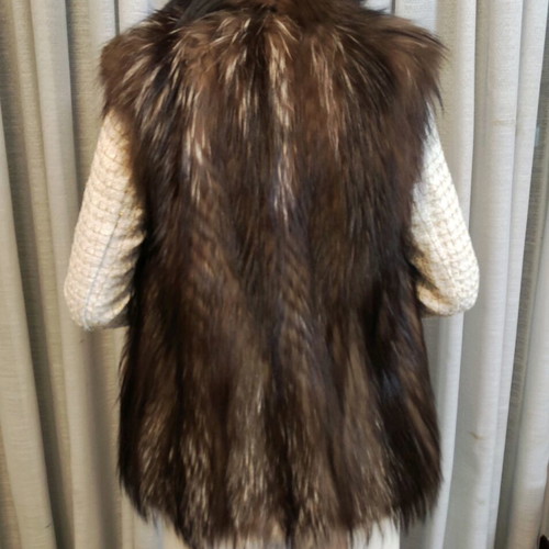 Sleeveless fur vest used, authentic fox fur, size S