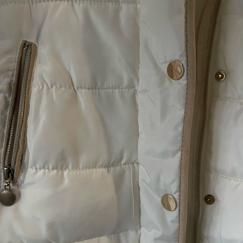 Puffer jacket new, white with gold details