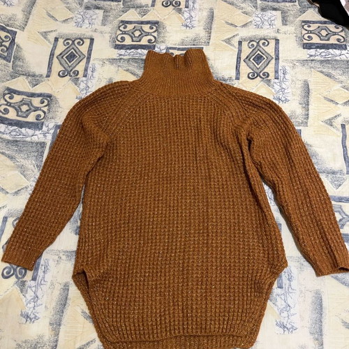 BSB sweater used, brick color with gold thread, size M