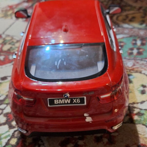 BMW X6 collectible large red like new with batteries