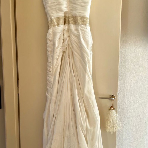 Pronovias wedding dress like new, off-white, size M