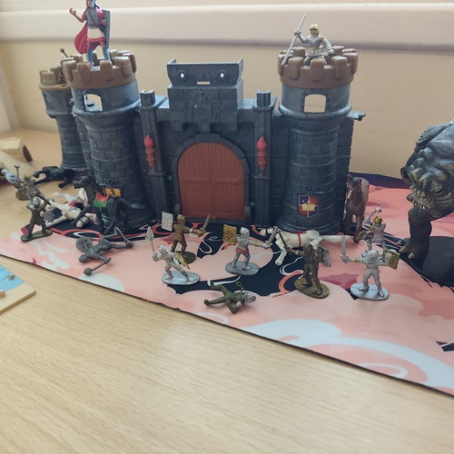 Vintage castle with soldiers toy set
