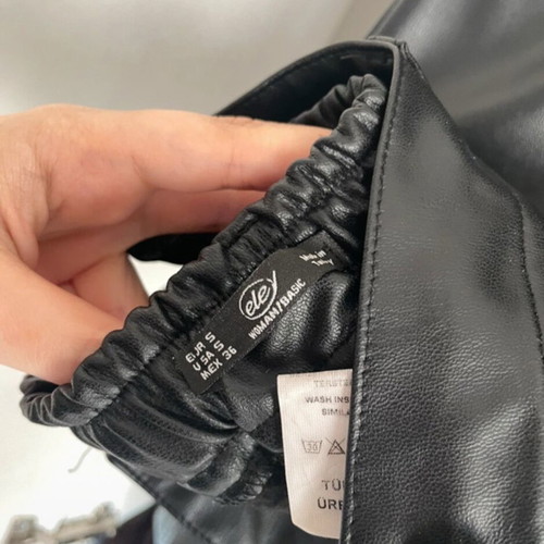 Leather pants like new, black, size S