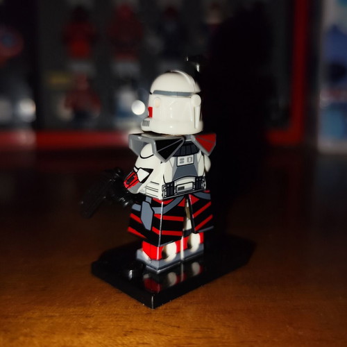 ARC Trooper Phase 2 Lego minifigure with accessories