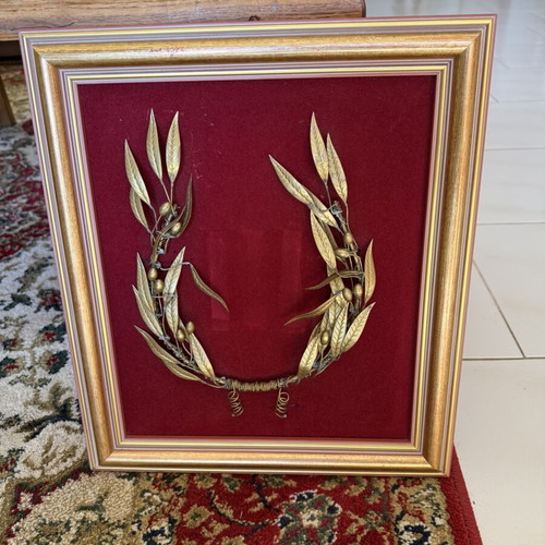 Brass Wreath in Frame like new, handmade