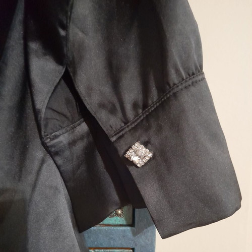 Cinema Zinas Satin Set like new with gift bag, size M