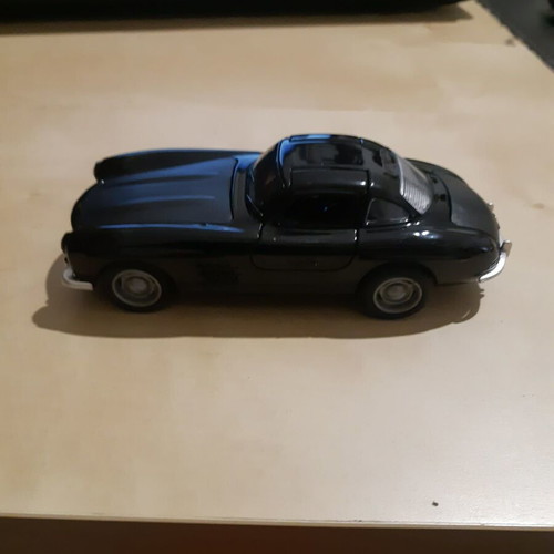 Mercedes 300SL toy cars pack of two, new, 1/32 scale