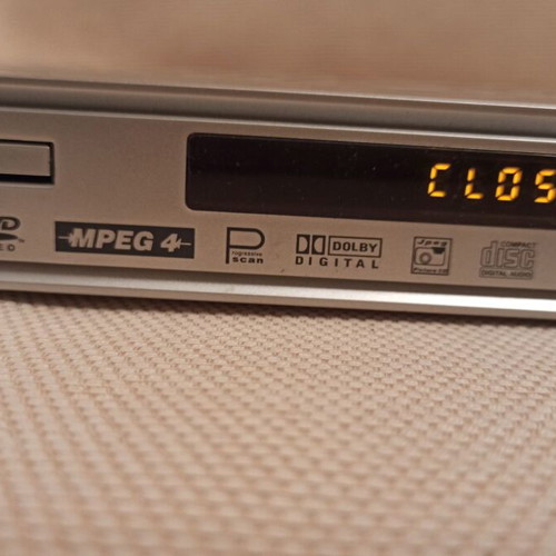 Silver Crest CD-DVD Player μοντέλο ΚΗ 6522 μεταχειρισμένο χωρίς τηλεχειριστήριο