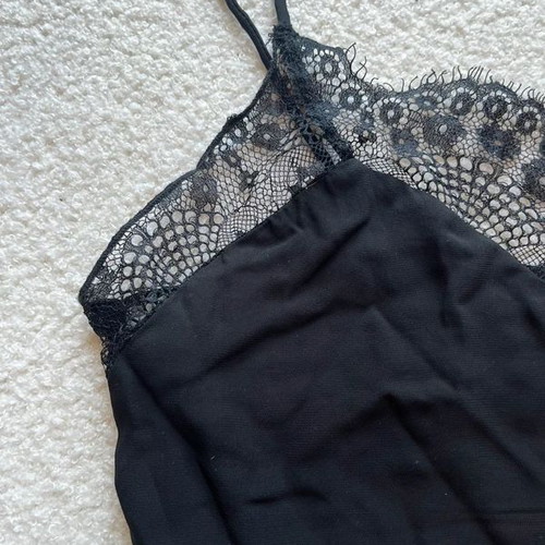 Zara cropped black sleeveless top used with lace and side zipper