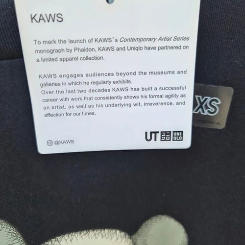 Uniqlo UT x KAWS Graphic Tee Black Size XS Brand New