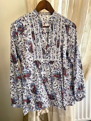 Cotton shirt like new with colorful paisley patterns