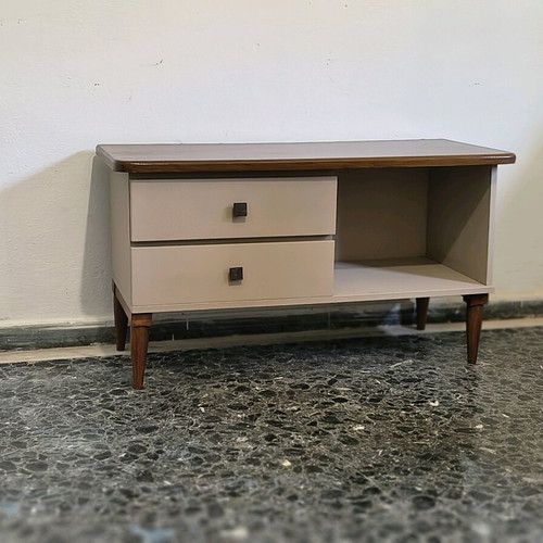 Έπιπλο τηλεόρασης μεταχειρισμένο