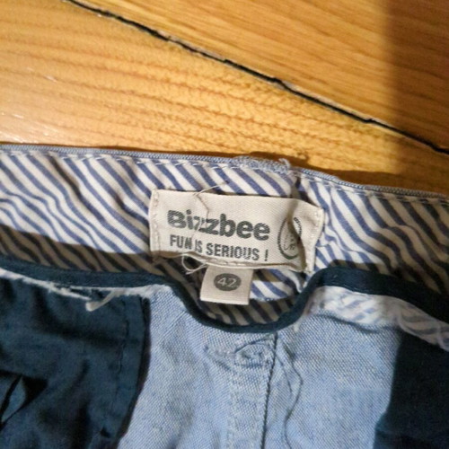 Bizzbee men's bermuda shorts like new, size 40, light blue