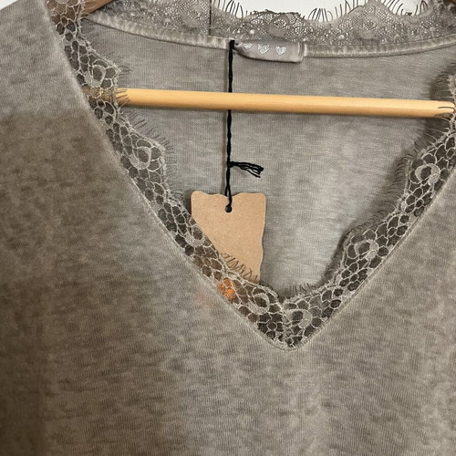 Women's blouse with lace details on V and sleeves, grey beige