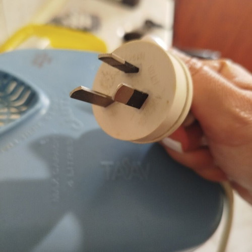 TAAV Steam Vaporizer used, with Australian plug and Greek adapter