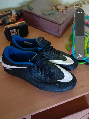 Nike футболни обувки използвани, номер 43, черни