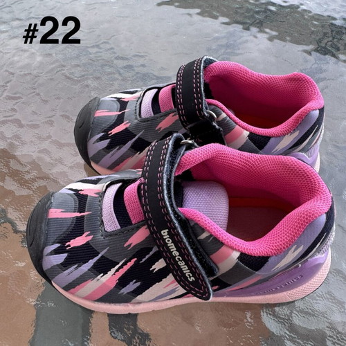 Biomecanics shoes girl like new, set of 3 pairs