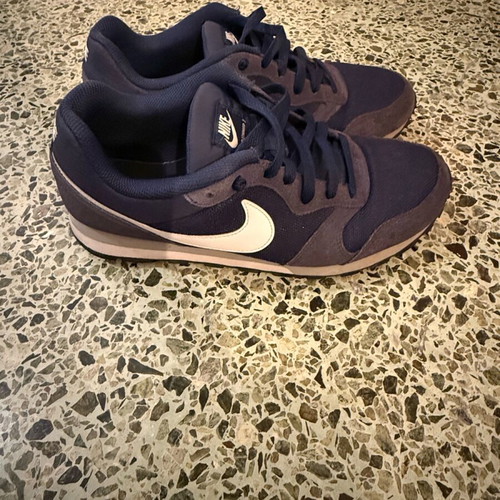 Nike MD Runner 2 Blue Size 43 Like New